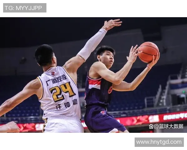 广州篮球队团队配合分析与战术探讨提升整体实力的关键因素